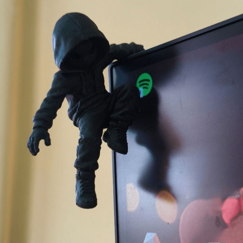 Climb Hoodie Alien Mini Statue - Retro Gaming Gifts recension och pris